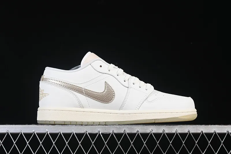 All Categories Air Jordan Jordan Series Basketball Shoes Air Jordan 1 Low Air Jordan 1 Low AJ1 Joe 1 Meter Platinum Retro Culture Leisure Sports Shoes HV5157-100